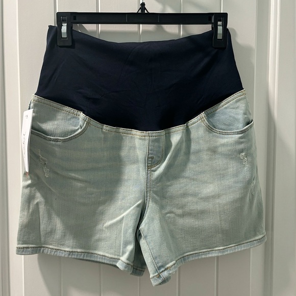NWT - Isable by Ingrid + Isabel - Maternity Shorts - Size 4 - Picture 1 of 7